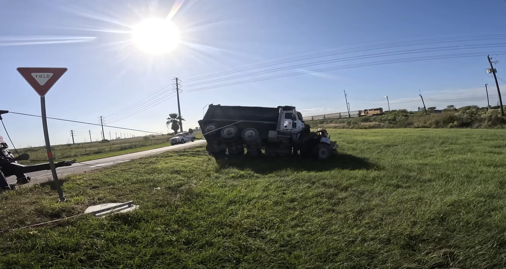 Emergency Truck Towing Emergency towing service for truck breakdown in Howell Township