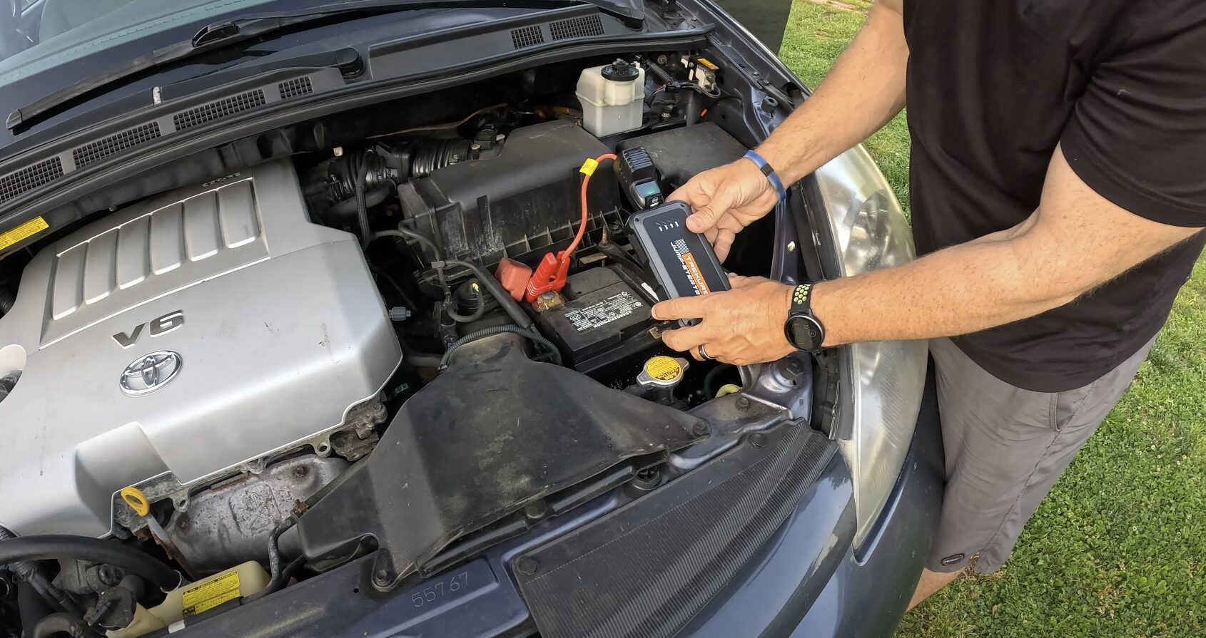 Emergency Roadside Assistance Professional roadside assistance and battery service in Howell Township